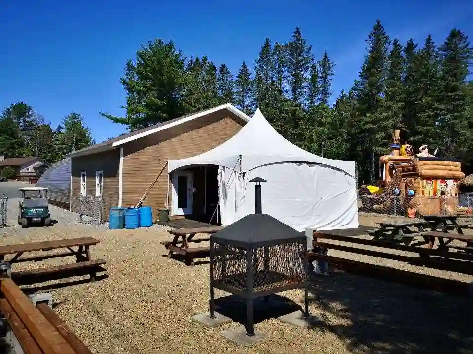 Salle communautaire le Dôme du site Camping Shamrock 2023
